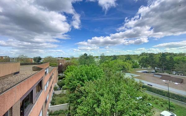Appartement à vendre    4 pièces • 87,07 m2 Guyancourt