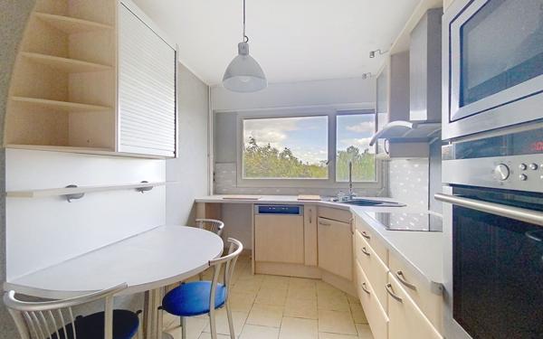 Appartement à vendre    4 pièces • 87,07 m2 Guyancourt