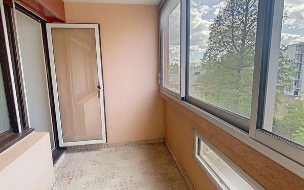 Appartement à vendre    4 pièces • 87,07 m2 Guyancourt