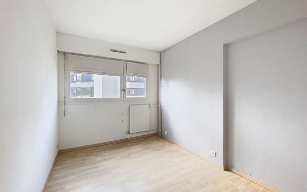 Appartement à vendre    4 pièces • 87,07 m2 Guyancourt