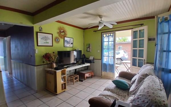 Maison à vendre    4 pièces •  Saint-Joseph