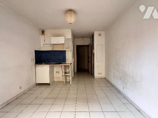 STUDIO SAINT JEAN D'ANGELY