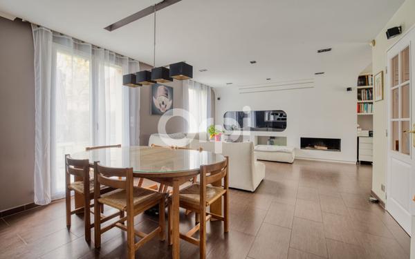 Maison à vendre    6 pièces • 159,97 m2 Bussy-Saint-Georges