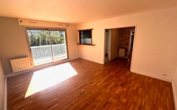 Appartement à louer    3 pièces •  Rosny-sous-Bois