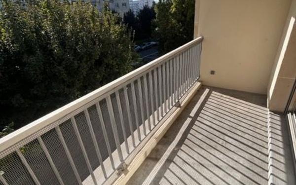 Appartement à louer    3 pièces •  Rosny-sous-Bois