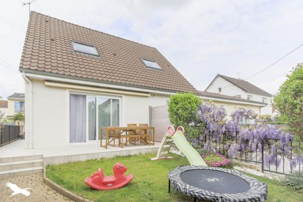 Maison à vendre |                                       Les Clayes-sous-Bois |                                        5 pièces  |  128,6 m²