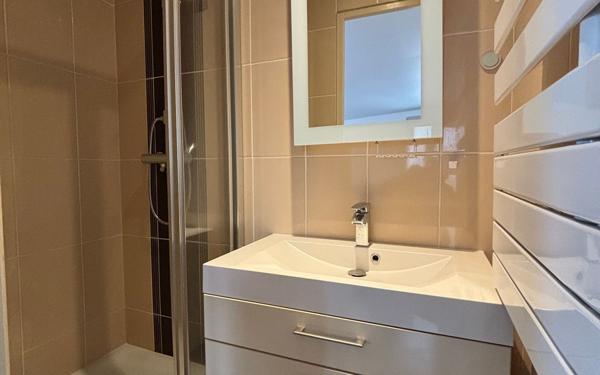 Appartement à louer    3 pièces • 56,57 m2 Saint-Germain-en-Laye