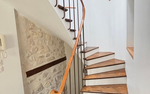 Appartement à louer    3 pièces • 56,57 m2 Saint-Germain-en-Laye