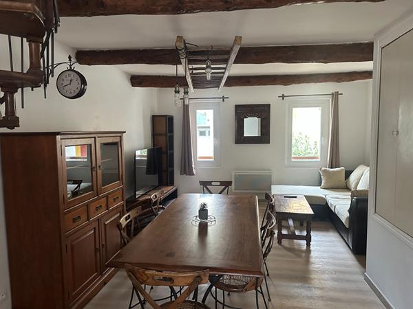 MAISON DE VILLE MEUBLEE CENTRE HISTORIQUE MANOSQUE