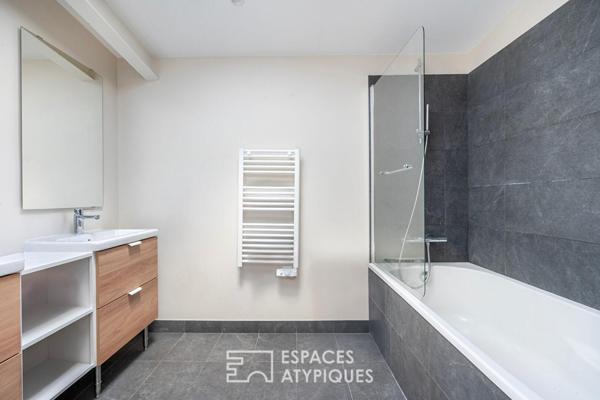 Maison esprit loft avec terrasse au calme d’une impasse