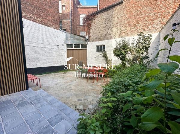 Maison ancienne à louer, 16 pièces - Lille 59000