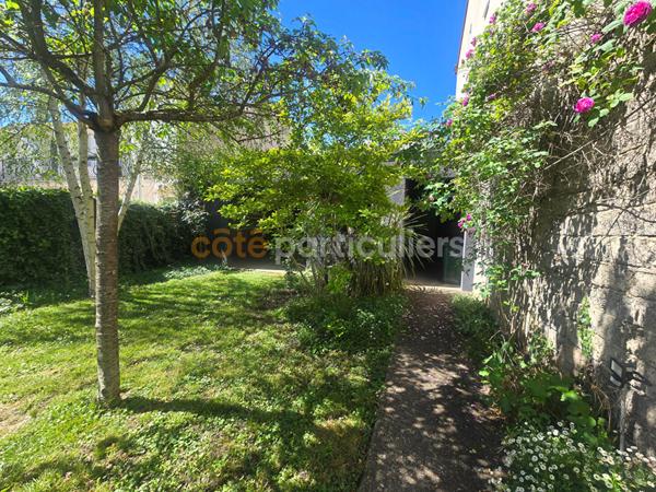 Location Appartement100 m² - 3 Pièces - AGEN (47000)