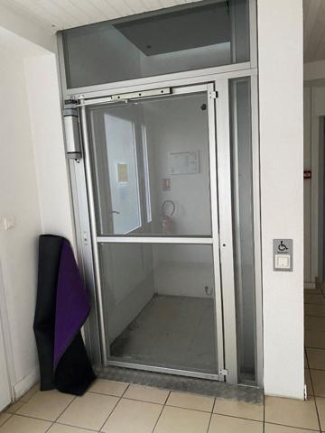 LOCAUX PROFESSIONNELS ROUTE DE CHERVEUX - NIORT