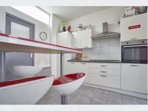 Immeuble à Vendre à LILLE 243000 € *