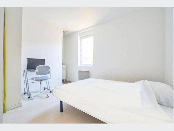Immeuble à Vendre à LILLE 243000 € *
