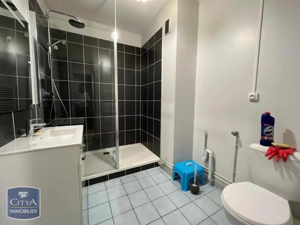 Appartement à louer 2 pièces 45.38m² Bourges (18000)