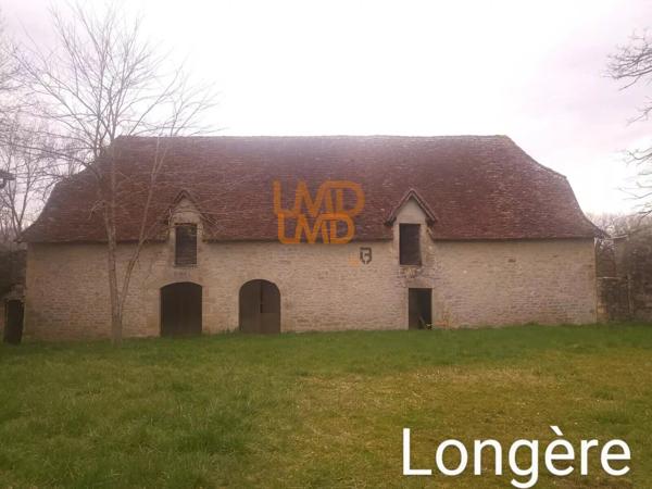 corps de ferme et sa longère en pierre avec terrain à Villeneuve