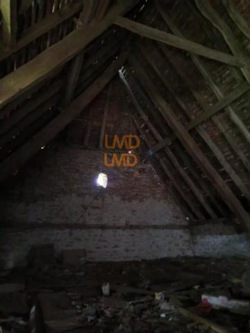 corps de ferme et sa longère en pierre avec terrain à Villeneuve