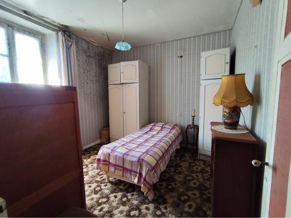 Maison de bourg avec cour et jardin 86 000 €