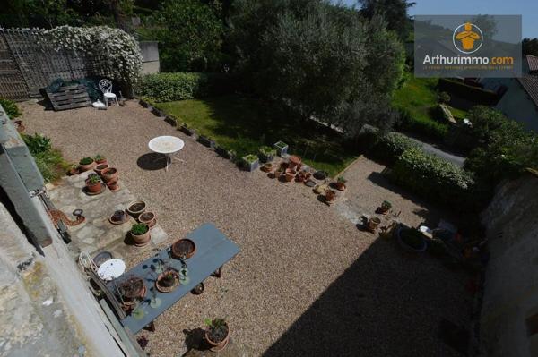 Vente                                                      Maison de village
                        
                     6 pièces                      235 m2                     à Lévignac-de-Guyenne