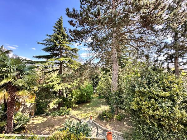 CHAVILLE - RD - Sur un beau terrain maison familiale avec potentiel €832 000 ** - Référence 671-C