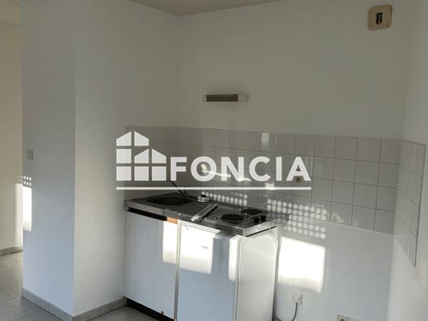 Location Studio 21.51 m² - 76-78 RUE DE MONTBERNAGE Poitiers 86000