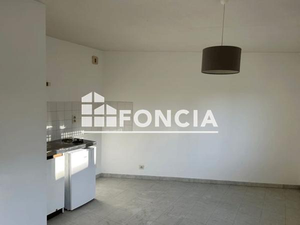 Location Studio 21.51 m² - 76-78 RUE DE MONTBERNAGE Poitiers 86000