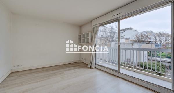 À vendre Studio 27.73 m² - Paris 75013