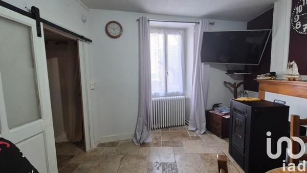 Maison de ville 3 pièces de 45 m² à Ancy-le-Franc (89160)