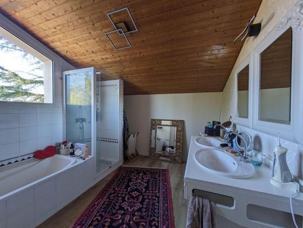 Maison à vendre à Les Herbiers en Vendée (85500), ref : 85013-1090065   
Petit-Bourg