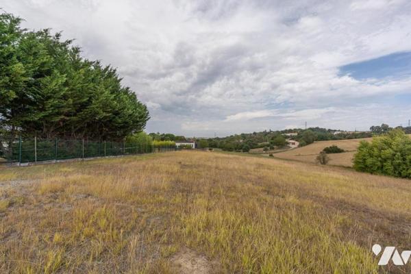 EXCEPTIONNEL TERRAIN CONSTRUCTIBLE QUINT VILLAGE