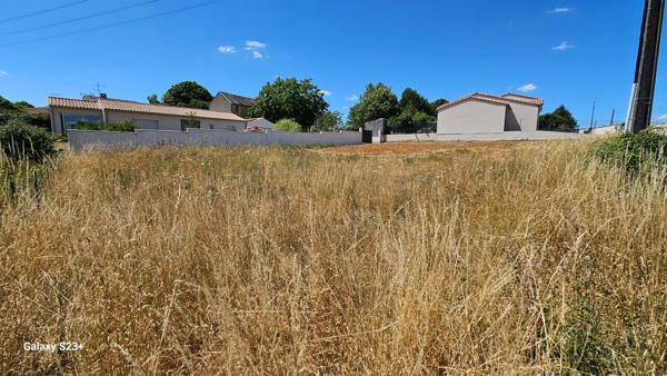 Terrain Champdeniers Saint Denis 266 m2