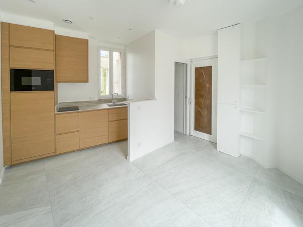 Paris 16ème - À LOUER - Très beau 3 pièces de 42 m²