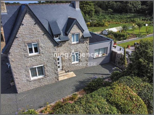 Maison à TREBEURDEN, 22560 - 7 pièces 164m²