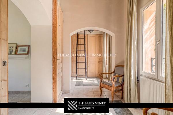 Villa à vendre, 8 pièces - Saint-Didier-au-Mont-d'Or 69370