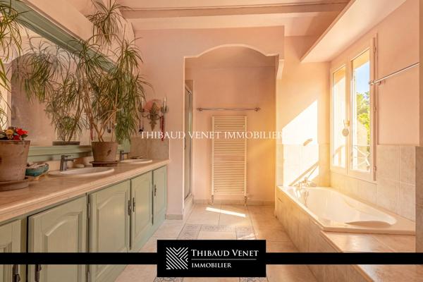 Villa à vendre, 8 pièces - Saint-Didier-au-Mont-d'Or 69370