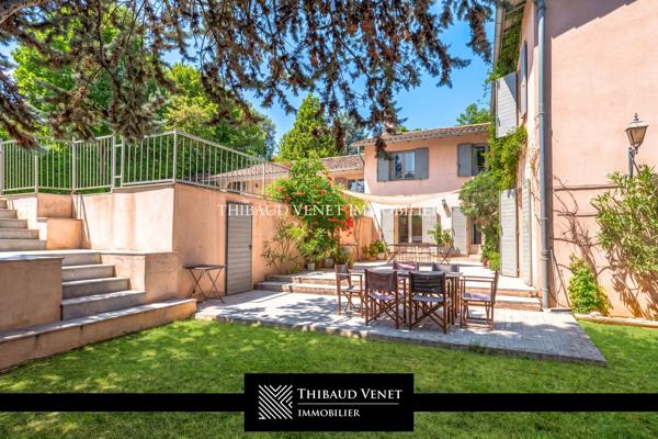 Villa à vendre, 8 pièces - Saint-Didier-au-Mont-d'Or 69370