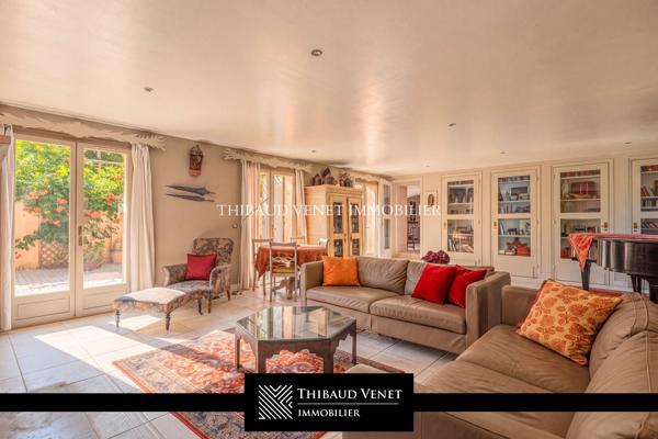 Villa à vendre, 8 pièces - Saint-Didier-au-Mont-d'Or 69370