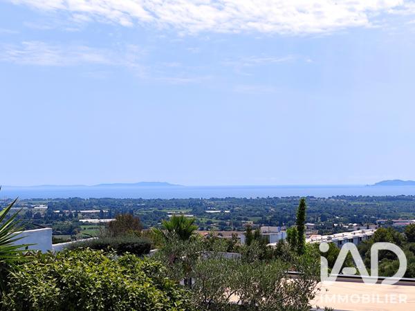 Maison à vendre 8 pièces 230 m² Hyères