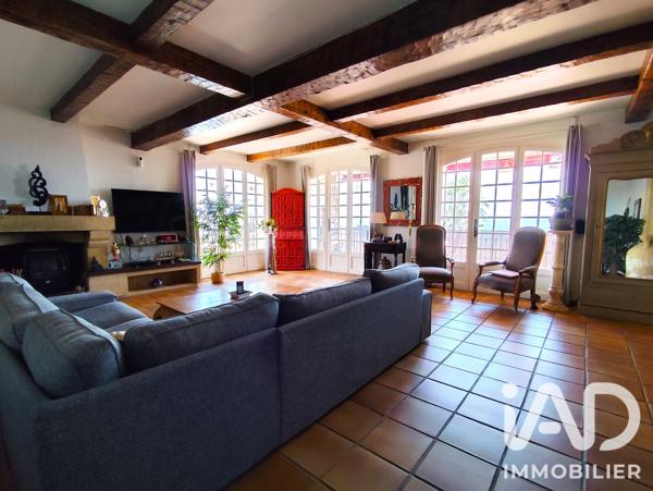 Maison à vendre 8 pièces 230 m² Hyères