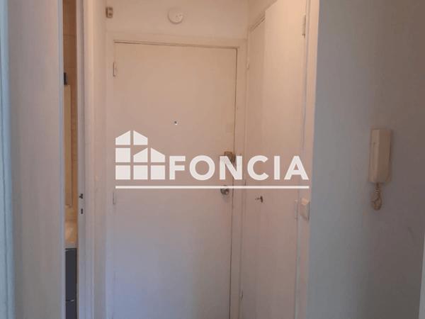 Location Studio 34.67 m² - 15 RUE DES MICHELS Le Cannet 06110