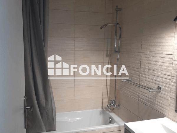 Location Studio 34.67 m² - 15 RUE DES MICHELS Le Cannet 06110