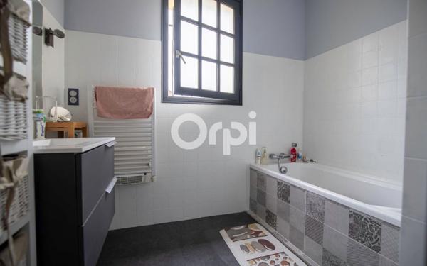 Maison à vendre    6 pièces • 194 m2 Verneuil-sur-Vienne