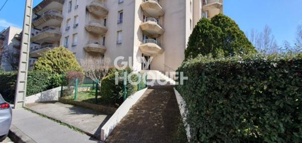 Canal du Midi face aux Chalets, beau studio meublé avec parking vendu loué