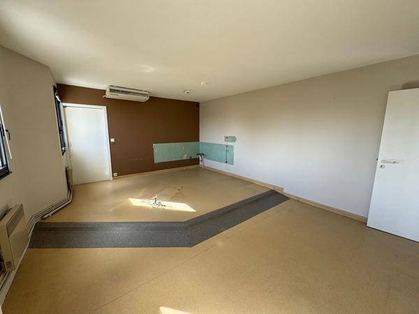 Local commercial Sante,professionslibérales Blois 23 m2