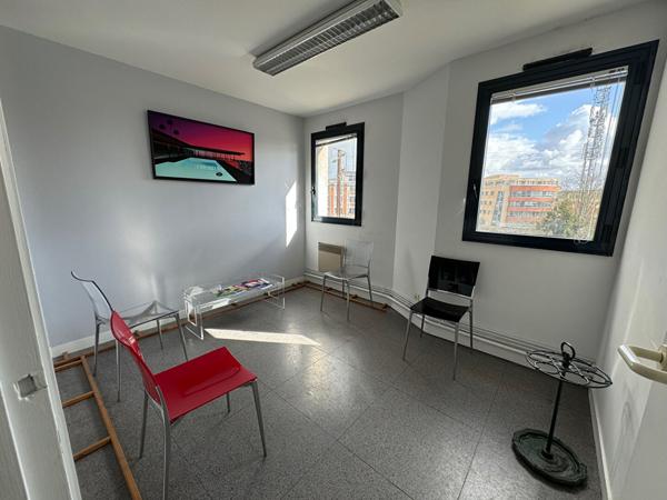 Local commercial Sante,professionslibérales Blois 23 m2