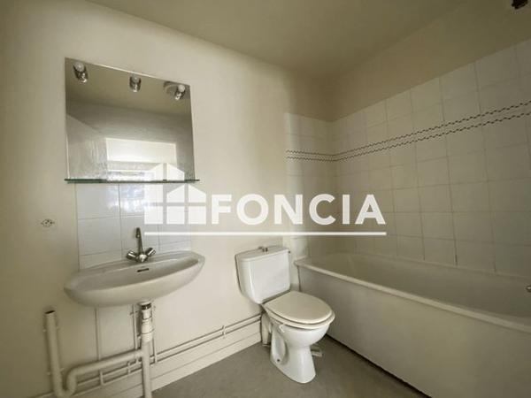 Location Appartement 2 pièces 47.5 m² - 5 BOULEVARD DU LEVANT Noisy-le-grand 93160