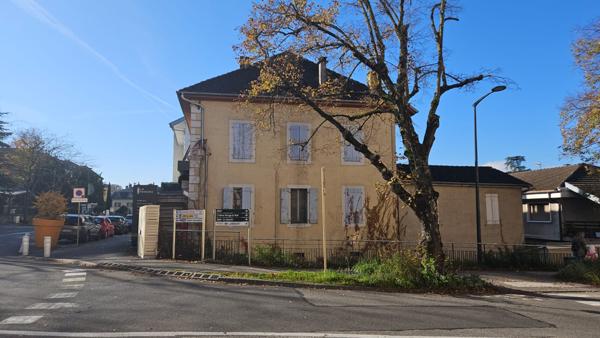 Saint-Julien-en-Genevois (74160) Appartement T4 duplex à rénover – 90 m² loi Carrez – petite copropriété à faibles charges – Saint-Julien-en-Ge