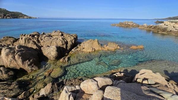 Sartène, sur la plage de Tizzano, maison de 74 m2 avec vue imprenable sur la mer