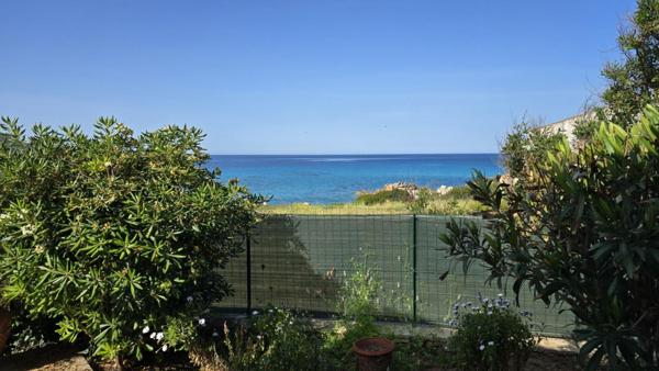 Sartène, sur la plage de Tizzano, maison de 74 m2 avec vue imprenable sur la mer
